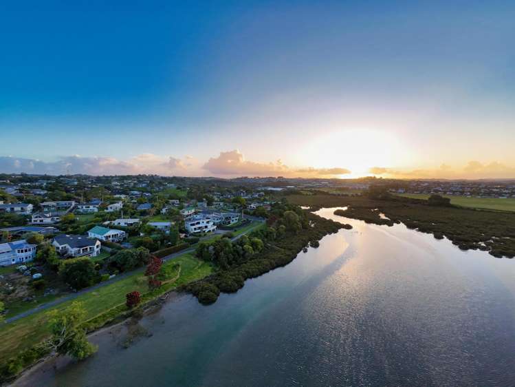 15 Weka Close Red Beach_17