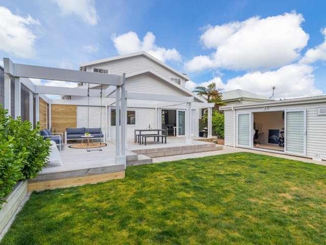 5 Roxburgh Grove Petone_1