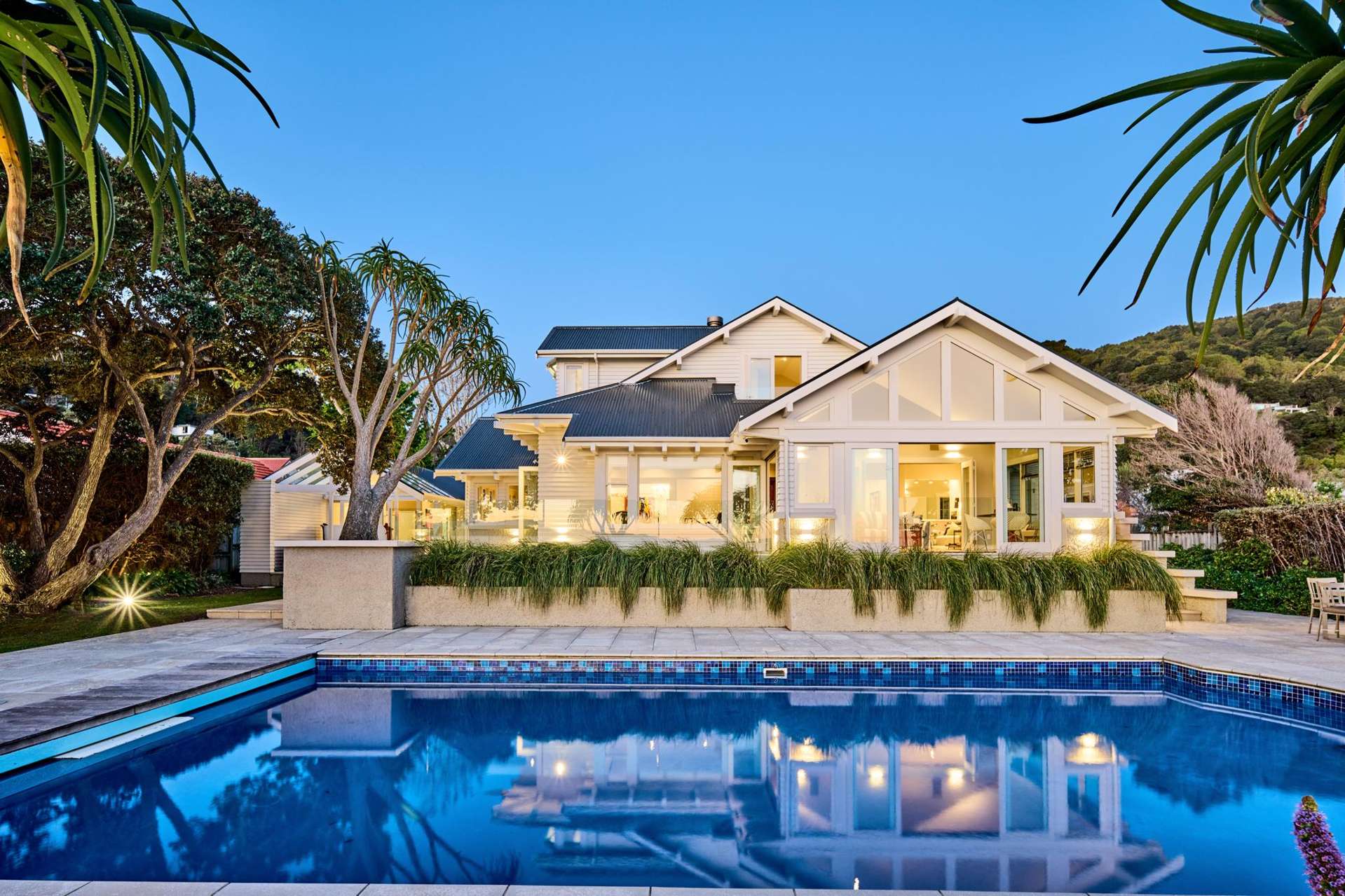 222 Marine Drive, Lowry Bay Eastbourne_0