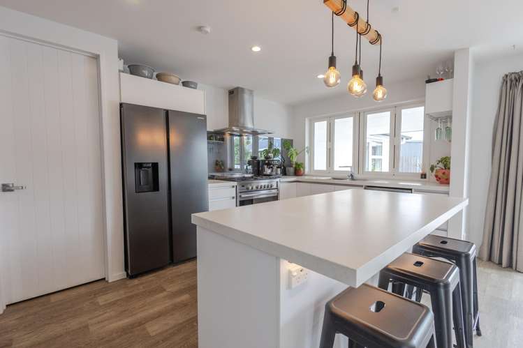 7 Pine Tree Road Hokitika_1