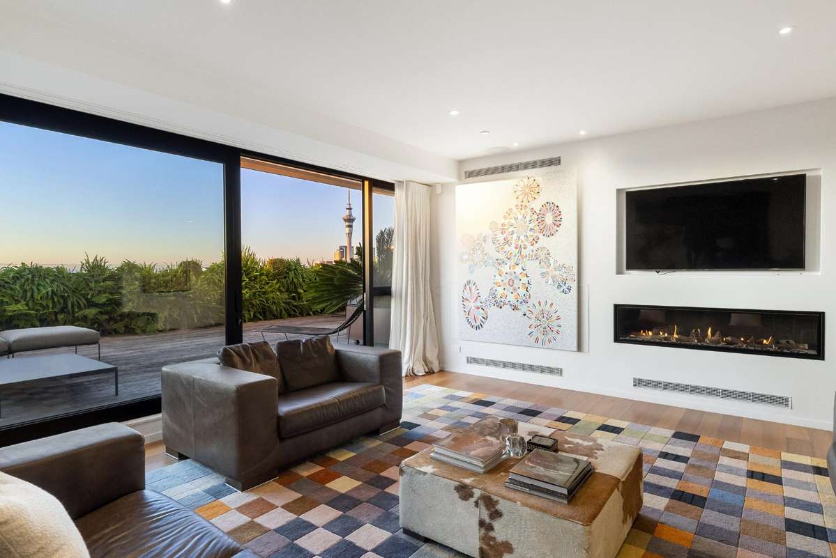 701/8 Hereford Street_3