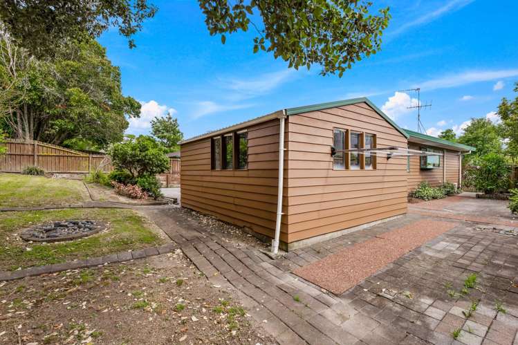 82 Kamara Road Glen Eden_21