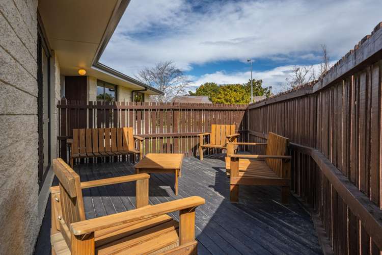 84 Dunbarton Street Redwood_21