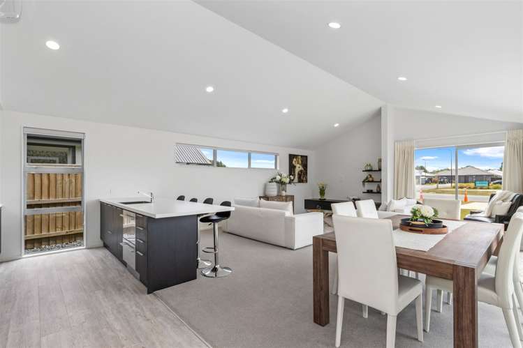 8 John Raven Lane Woodend_3