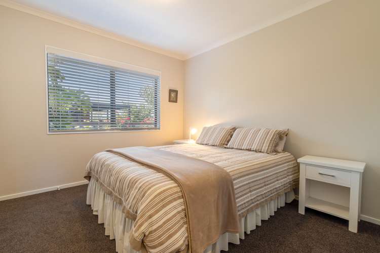 10 De La Mare Drive Leamington_13