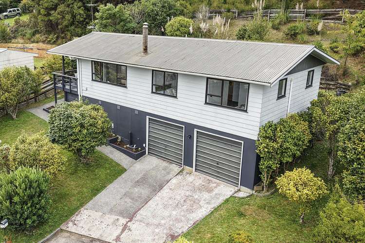 66 Castlerea Street Wainuiomata_23