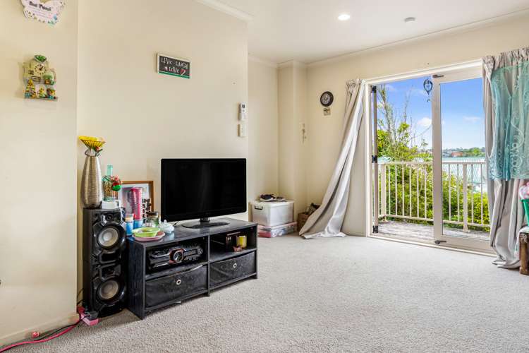 2/4 Keeling Road Henderson_16