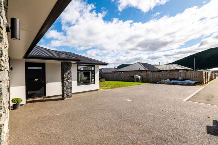 12 William Dale Place Wakefield_23