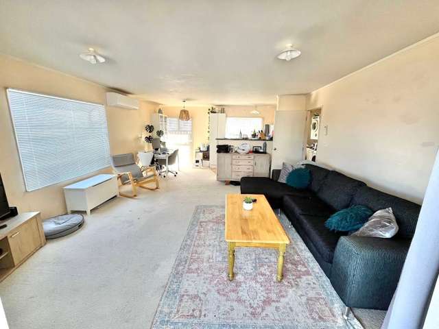 2/15A Heathglen Place Bayview_3