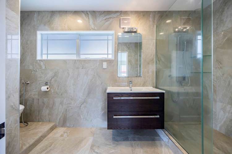 2/32 Spencer Road Pinehill_14