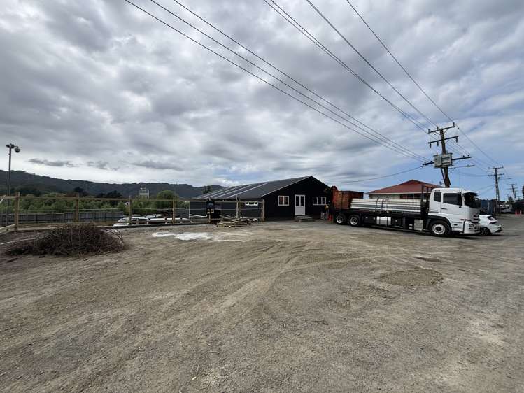 340-344 Hebden Crescent Kelson_10