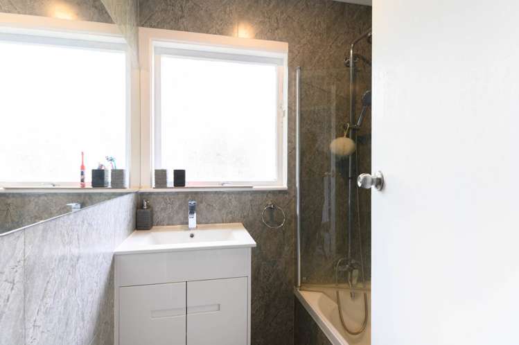 71 Dundale Avenue Blockhouse Bay_16