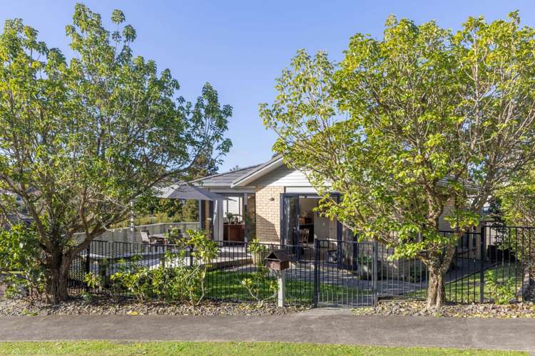 7 Frenz Drive Titirangi_17