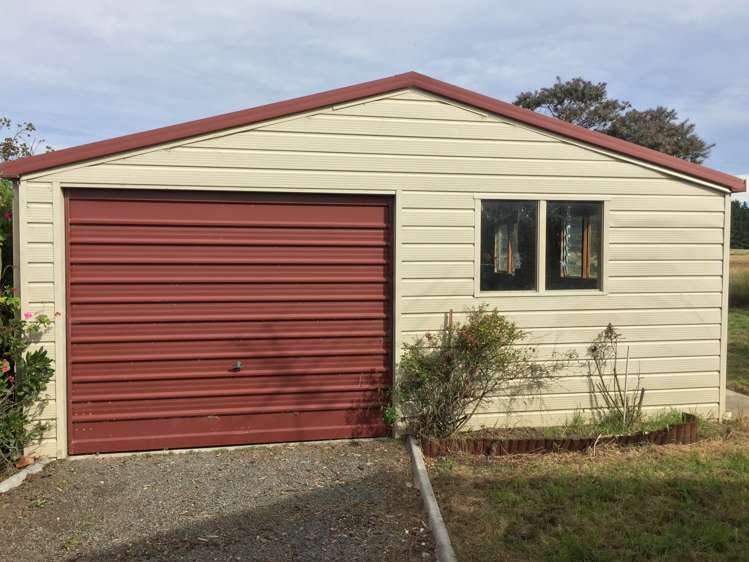 122 Kings Road Leithfield_13