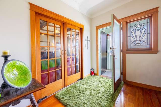 504 Avenue Road West Hastings_1