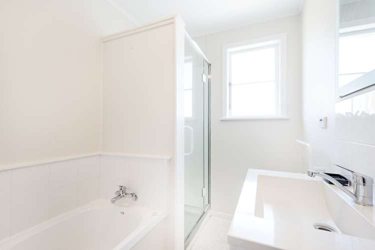 20 Redwood Avenue Tawa_5