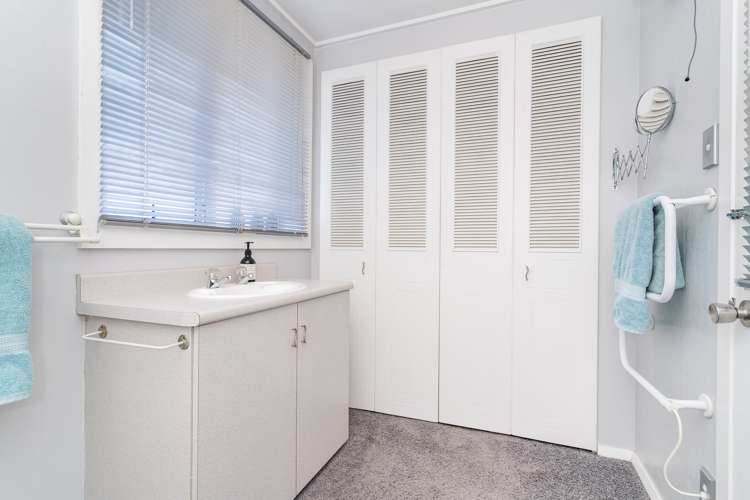 228 Gordon Road Mosgiel_13