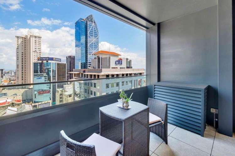 1607/10 Commerce Street City Centre_5