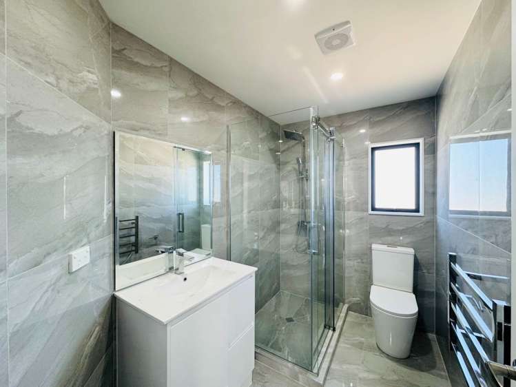 66A Maplesden Drive Clendon Park_7