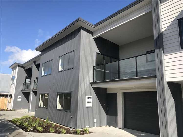 2/8 Coates Street_0