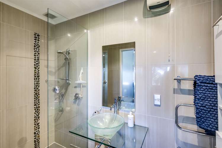 54 Le Quesne Road Bay View_15