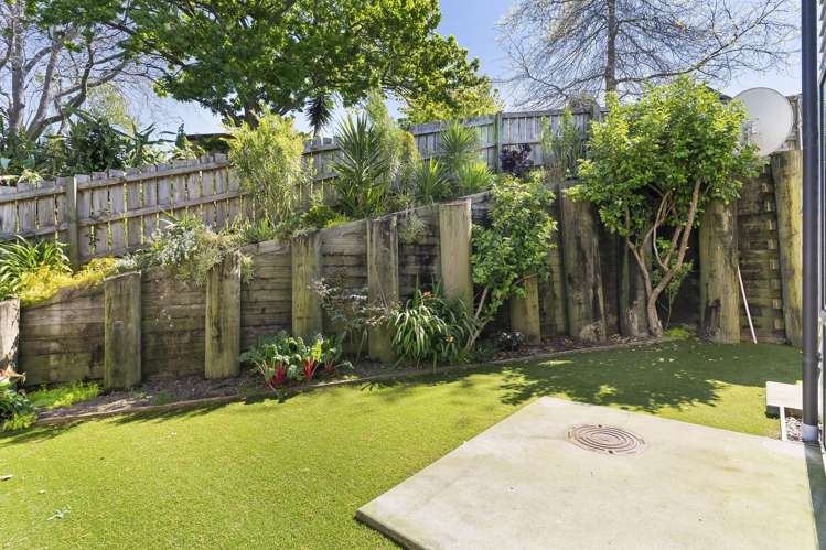 2/27 Powell Street Avondale_19