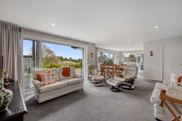 208 Hollister Lane Ohauiti_11