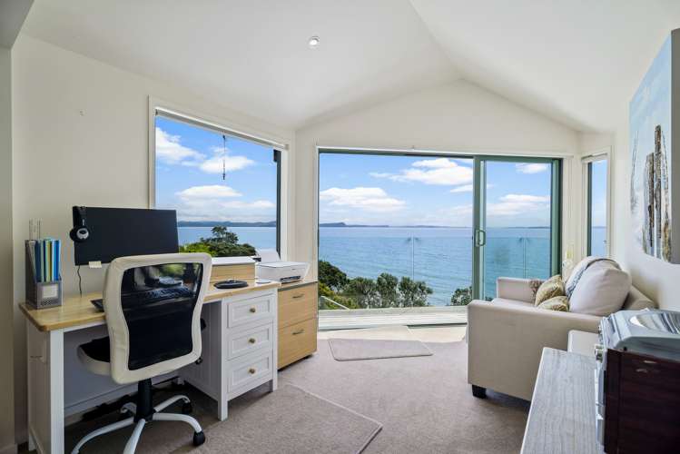 6 Joydon Place Stanmore Bay_8