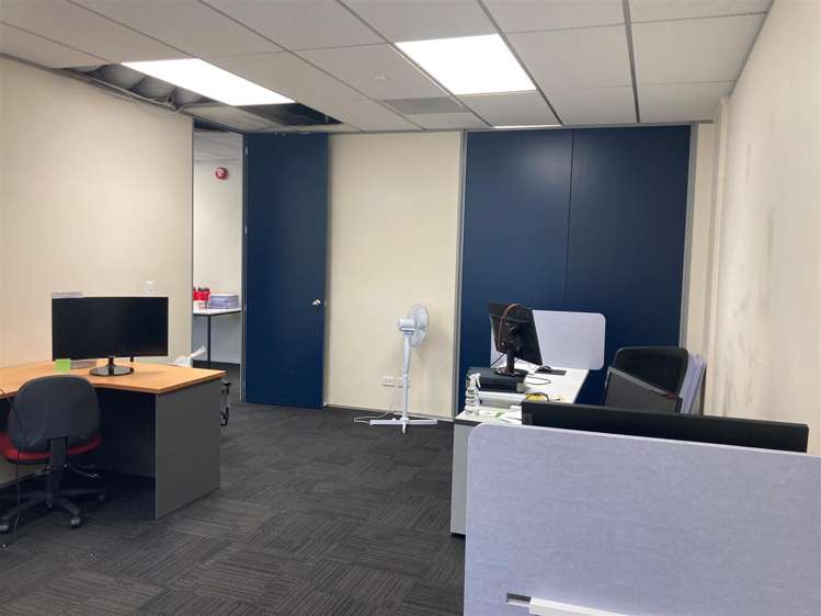 Suites 4, 5 and 6. Level 3, 29 Waterloo Road Lower Hutt_13