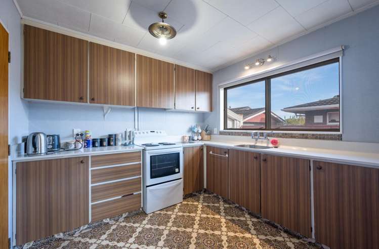 2/3 Exeter Street Stoke_7