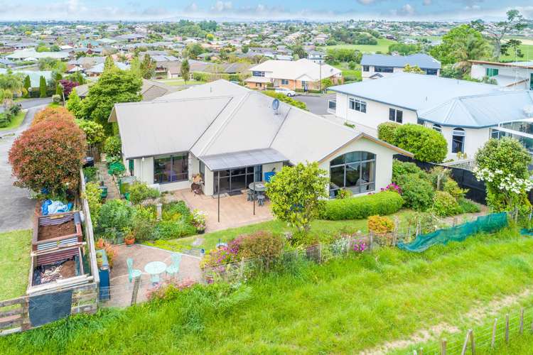 24 Highgrove Drive Grandview Heights_18