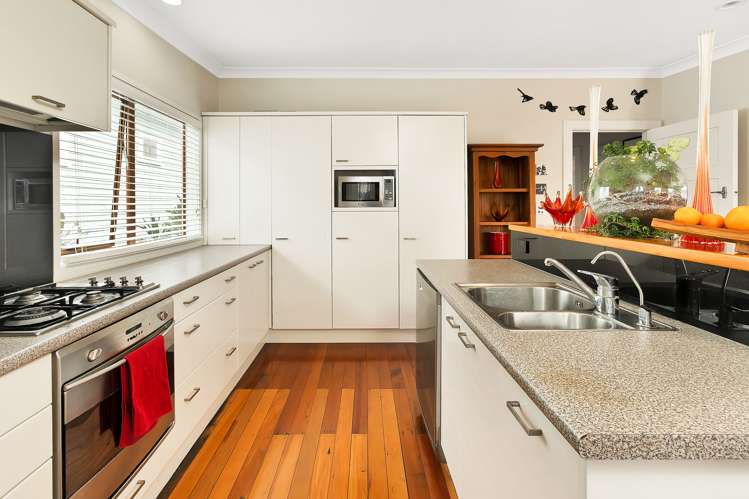 25 Seacombe Road Point Chevalier_10