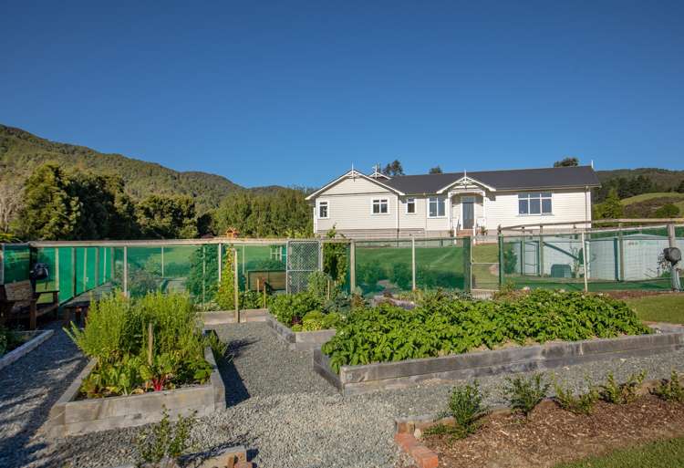 255 Marchant Road Kaitoke_15