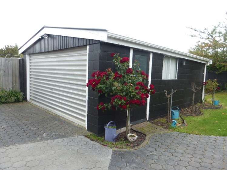 16 Vardon Crescent 1533_17