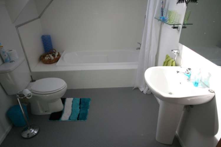 131 Bruce Wallace Place Whangamata_13