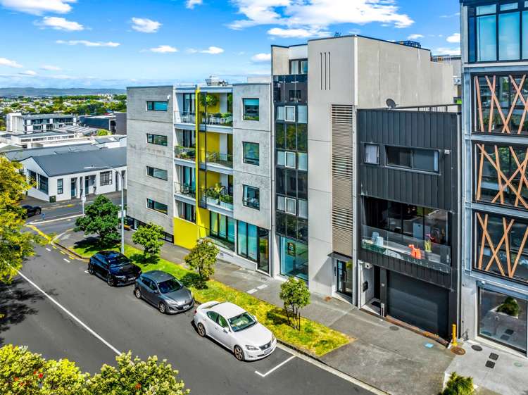 17C Crummer Road Grey Lynn_9