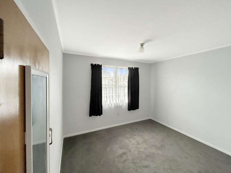 31 Abraham Crescent 10929_9