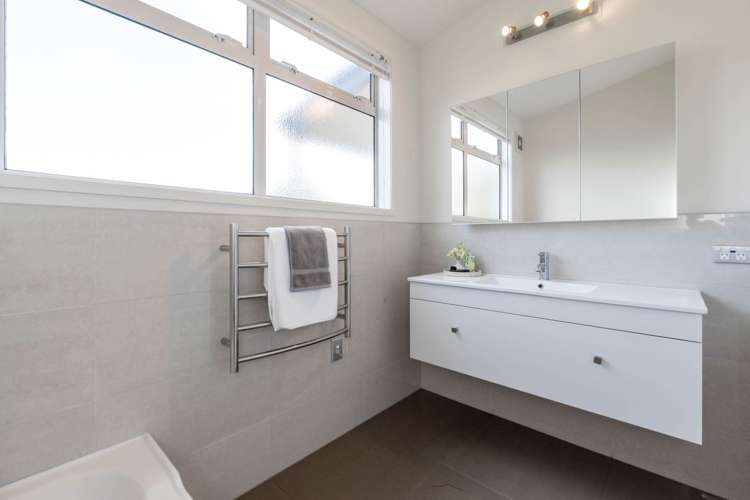 134 Macleans Road Bucklands Beach_15