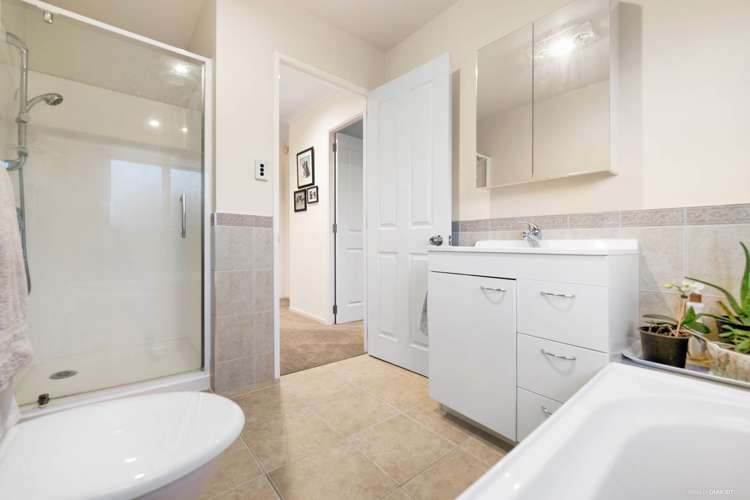 40 Maypark Crescent Flat Bush_16