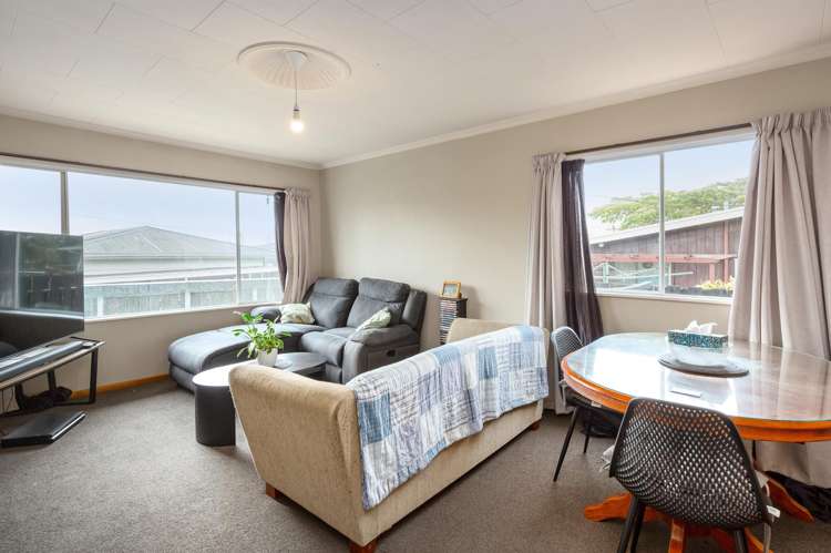 1/17A Keir Crescent Masterton_2