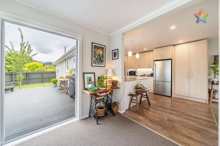 45 Poole Crescent Wainuiomata_7