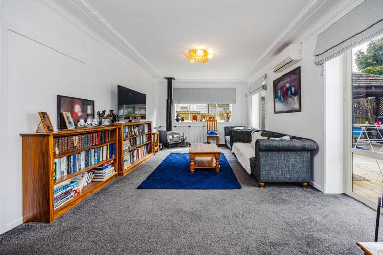 32 Evans Road Weymouth_8