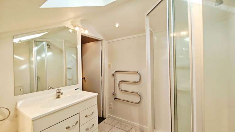 17 Waimana Avenue Northcote Point_15