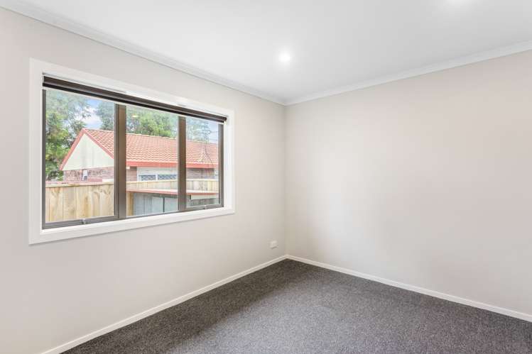 2/168 Panama Road Mount Wellington_13