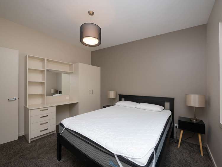 47/61 North Road North East Valley_4