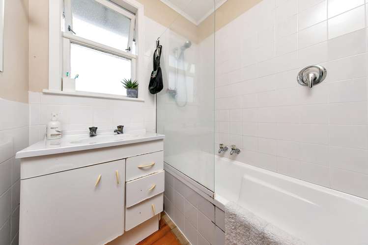 27 Wharf Road Te Atatu Peninsula_16