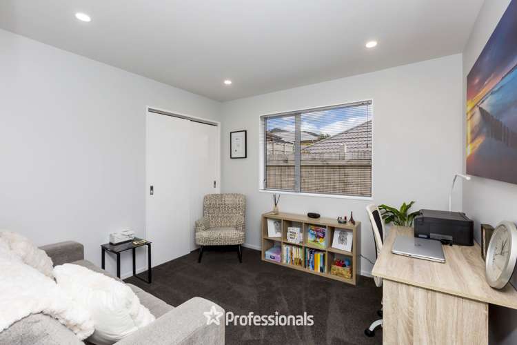 16 Mcewen Crescent Riverstone Terraces_12