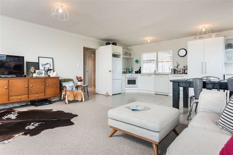 36 Stephens Place Hairini_3