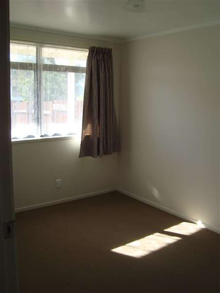 1 Gambare Place Wattle Downs_7