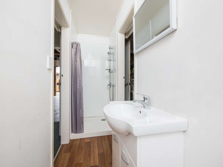 63 Burundi Avenue Clendon Park_11